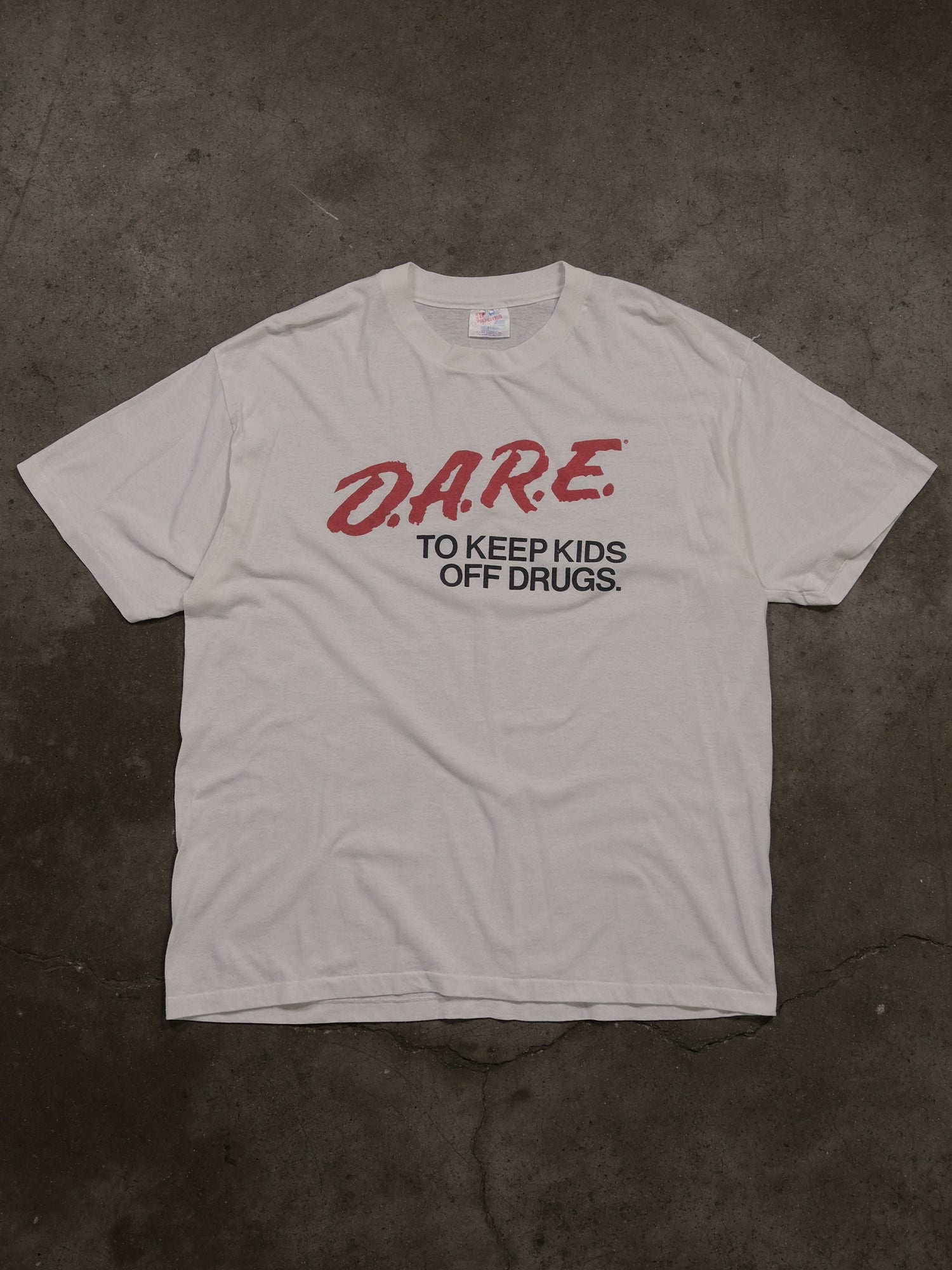 1980S WHITE D.A.R.E. TEE