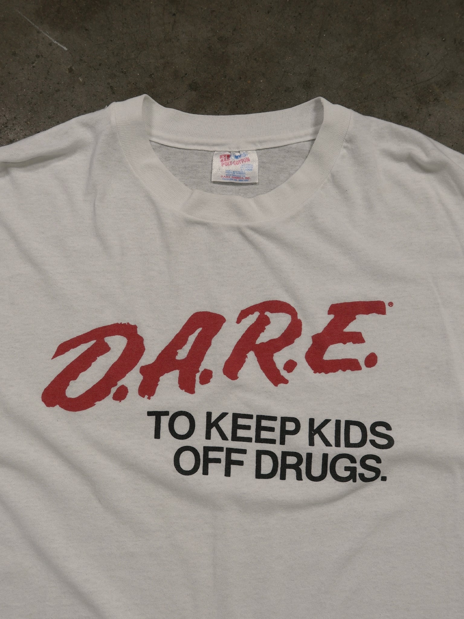 1980S WHITE D.A.R.E. TEE