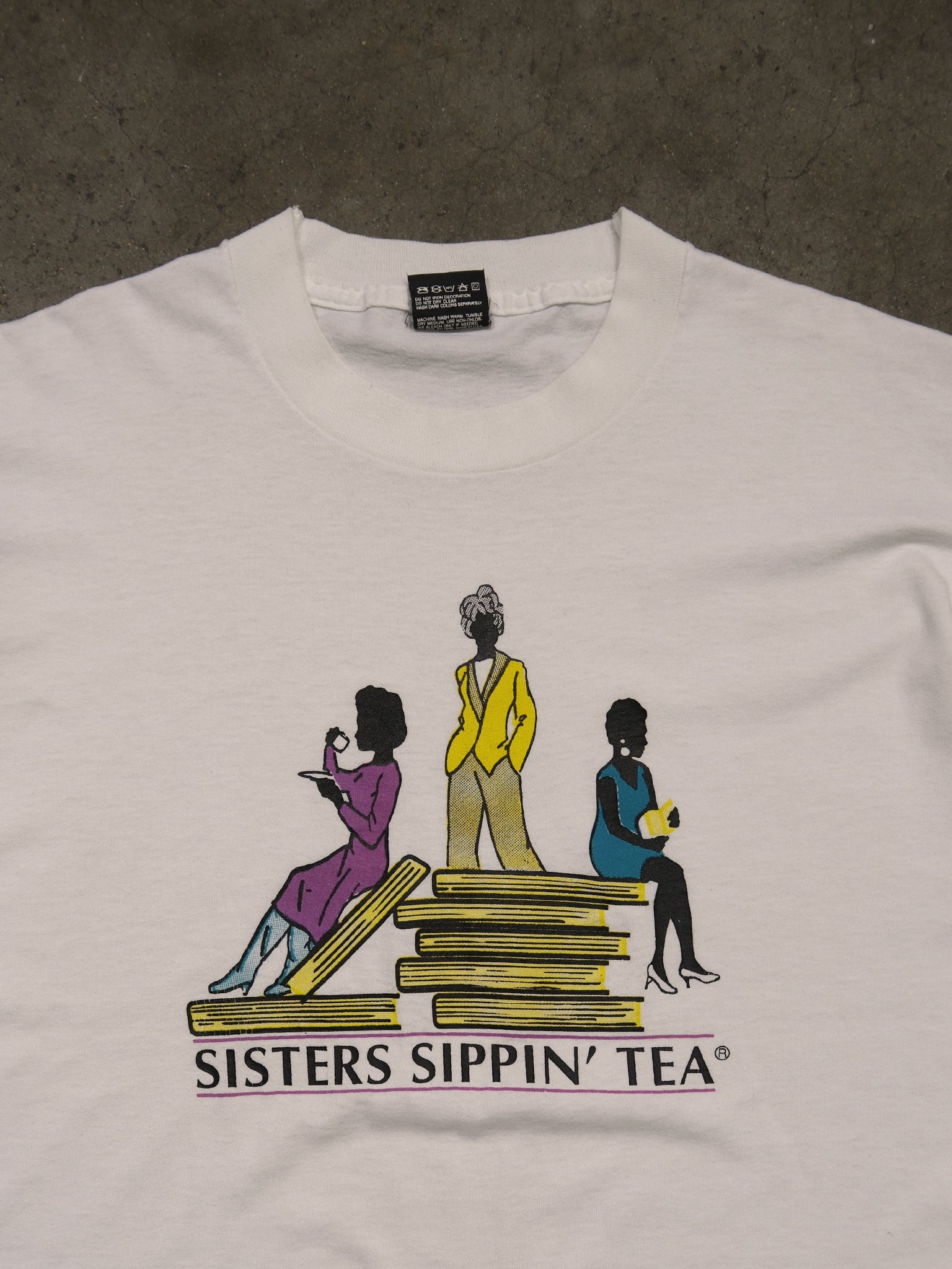 1990S 'SISTERS SIPPIN TEA' TEE