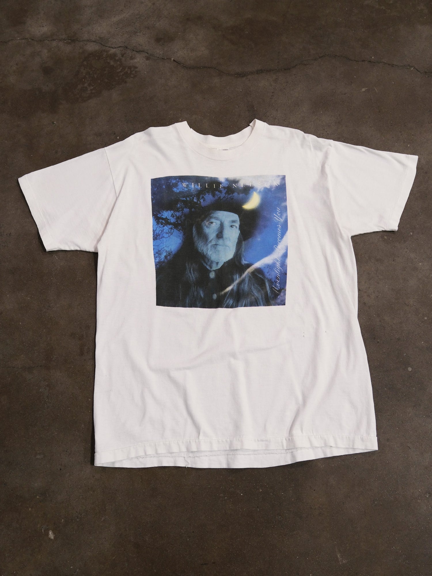 1994 'MOONLIGHT BECOMES YOU' WILLIE NELSON TEE
