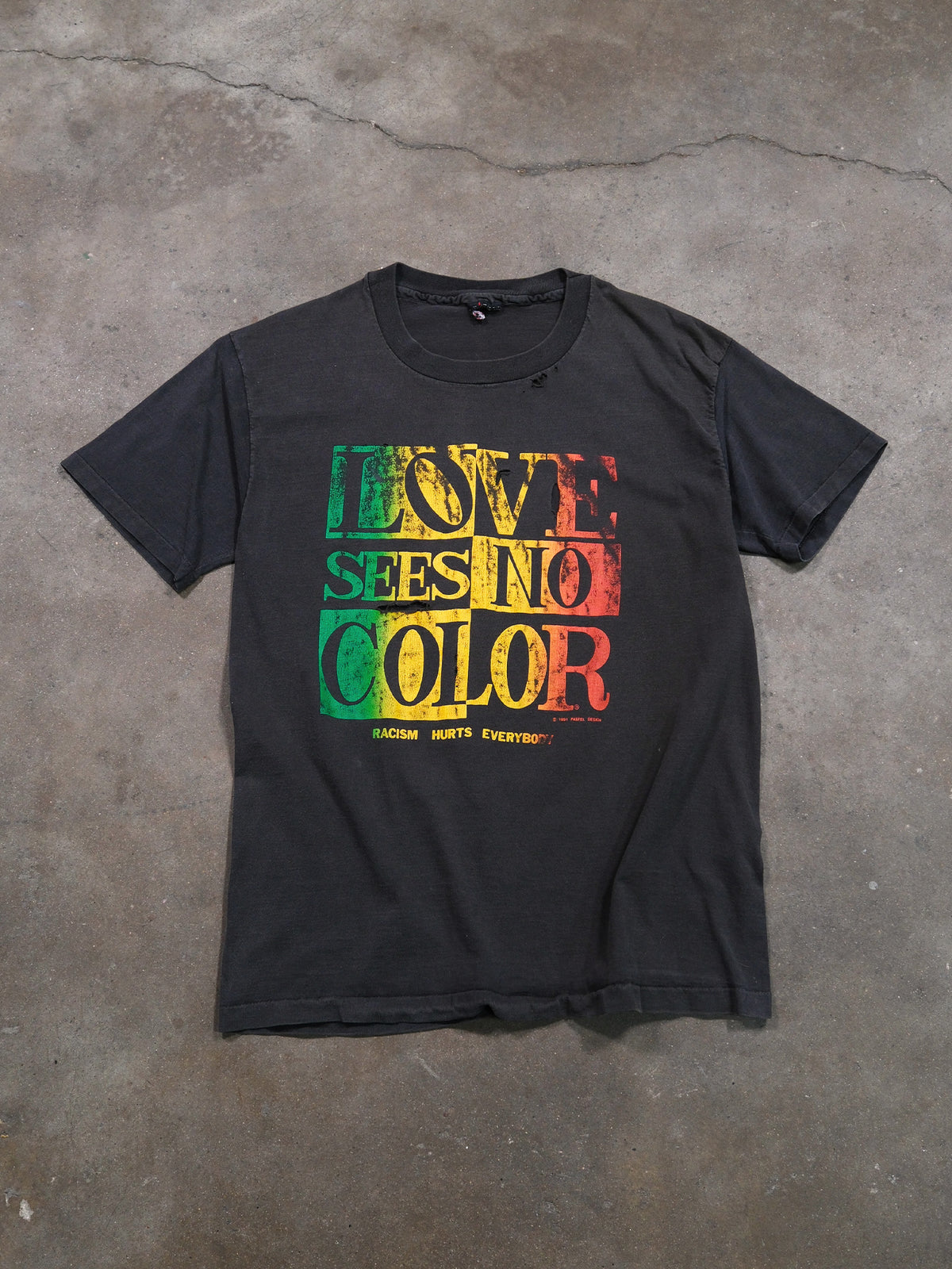 1990S DISTRESED 'LOVE SEES NO COLOR' TEE