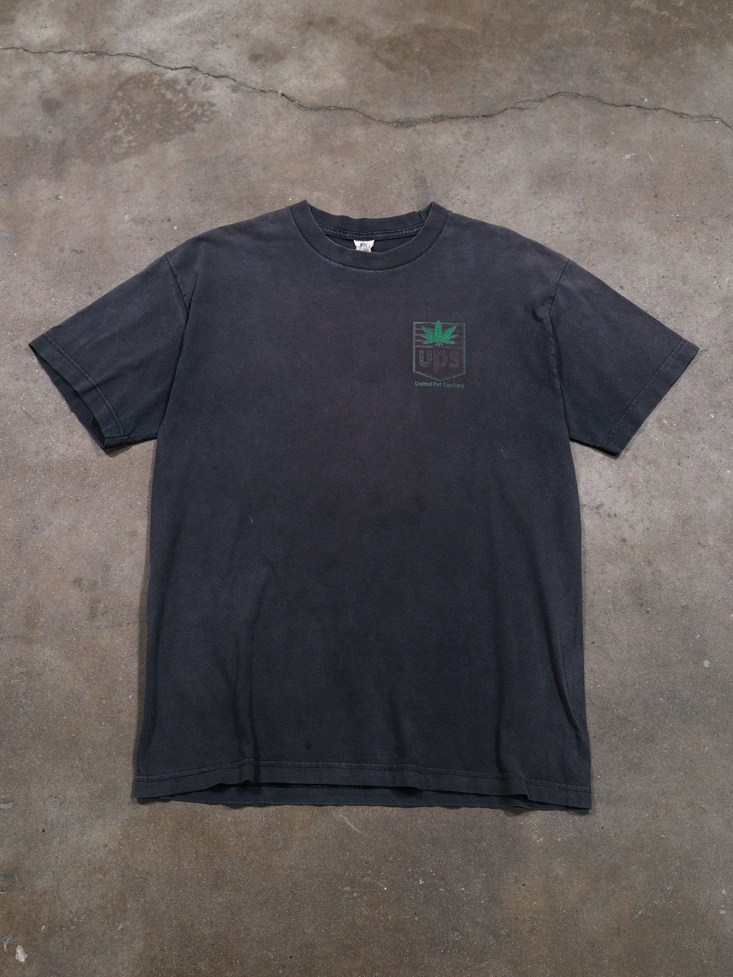 'UNITED POT SMOKERS' TEE