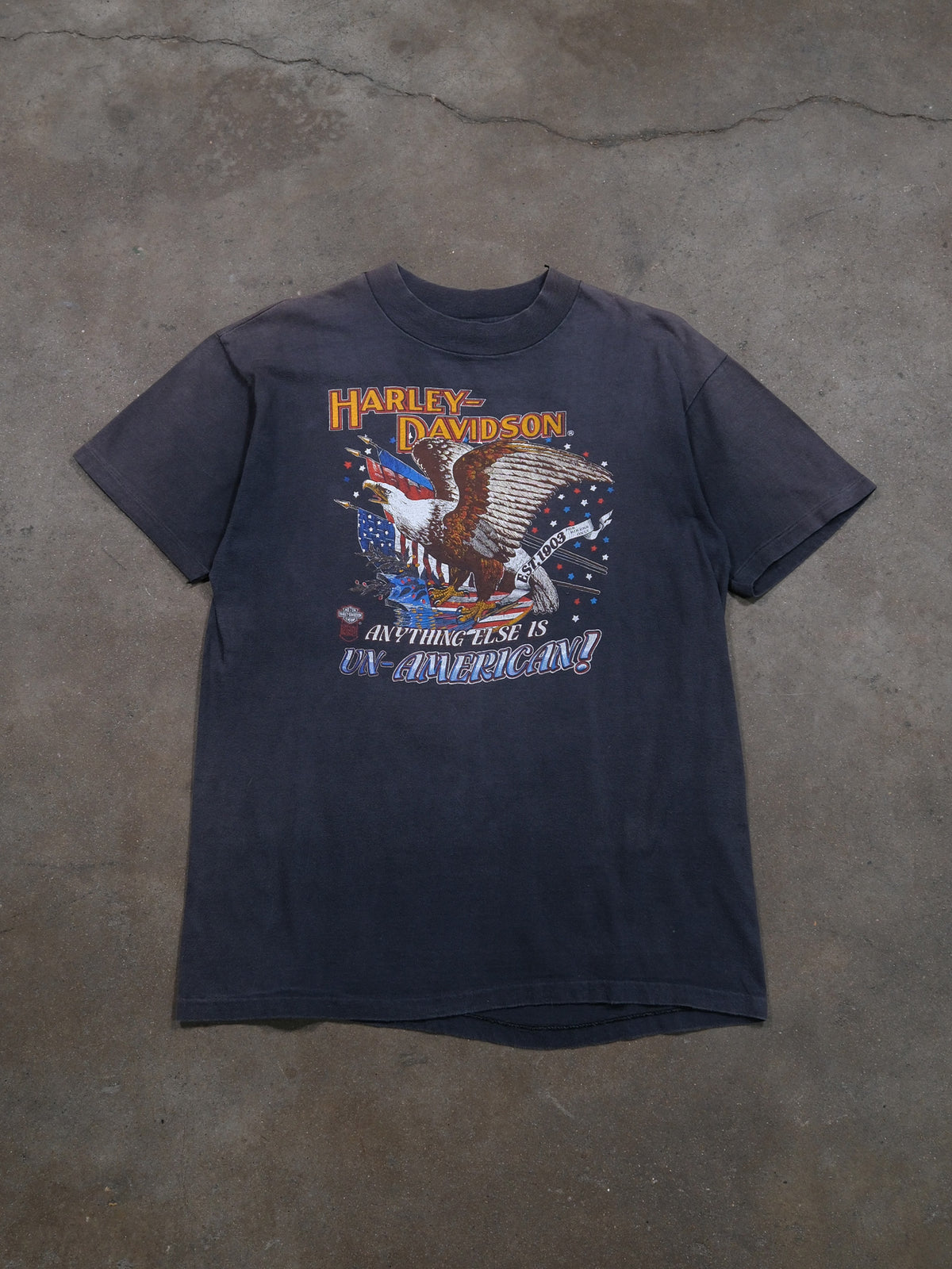 1980S 'ANYTHING ELSE IS UN-AMERICAN' HARLEY DAVIDSON 3D EMBLEM TEE