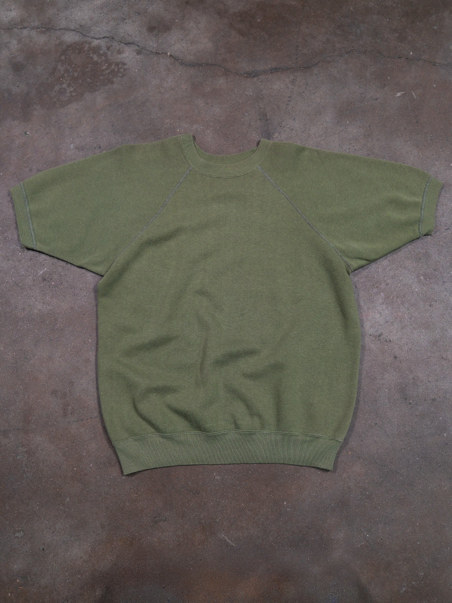 1970S MILITARY GREEN RAGLAN SWEATSHIRT