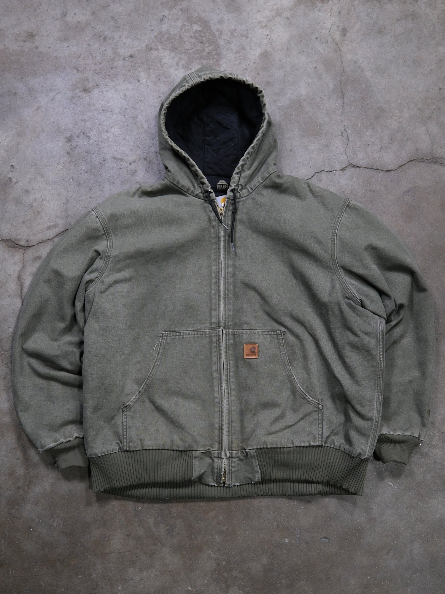 VINTAGE GREEN HOODED CARHARTT JACKET