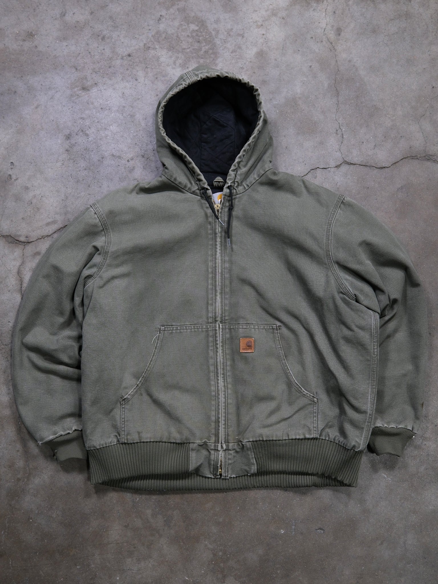 VINTAGE GREEN HOODED CARHARTT JACKET