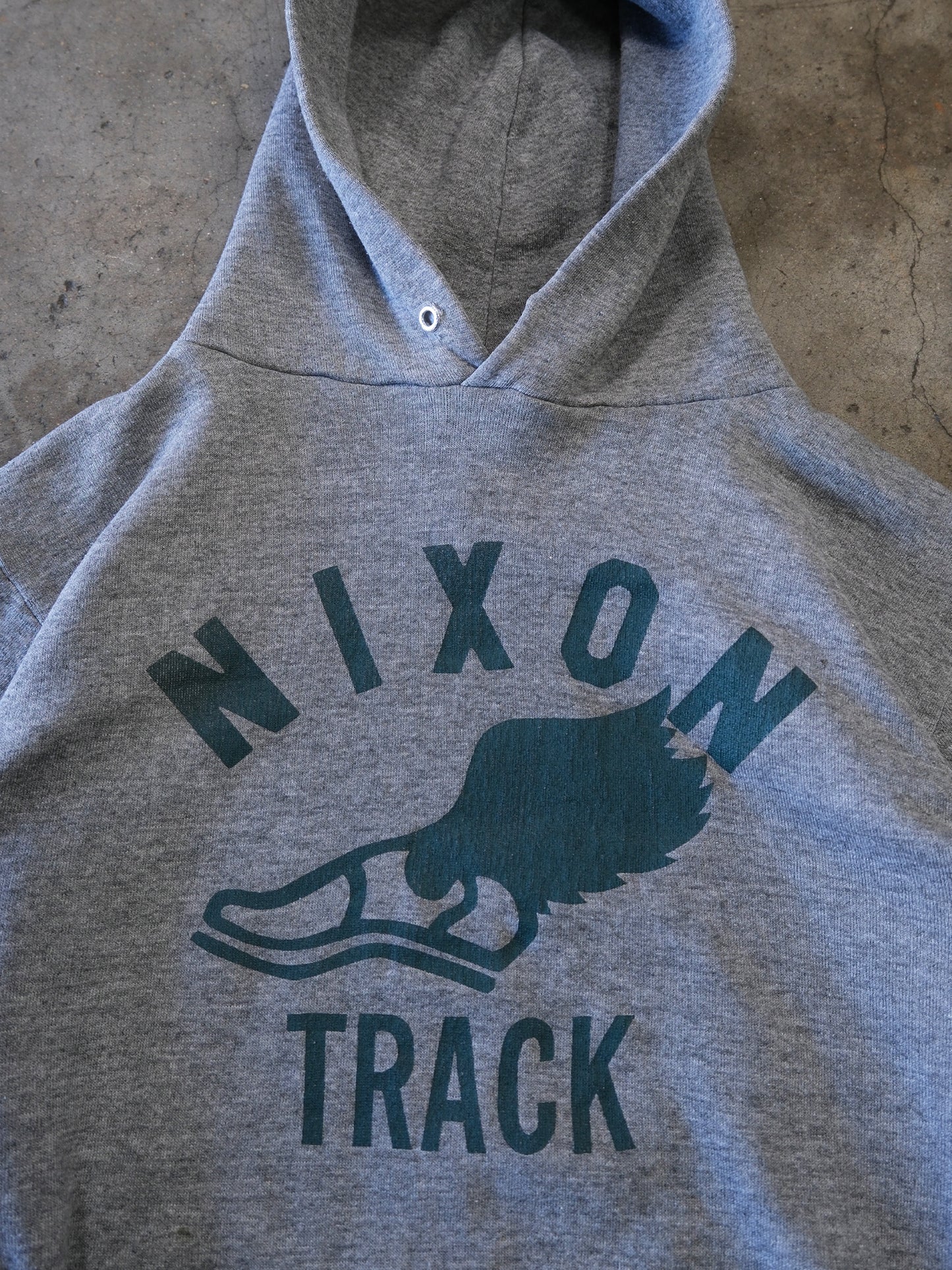 1990S 'NIXON' HOODED SWEATSHIRT