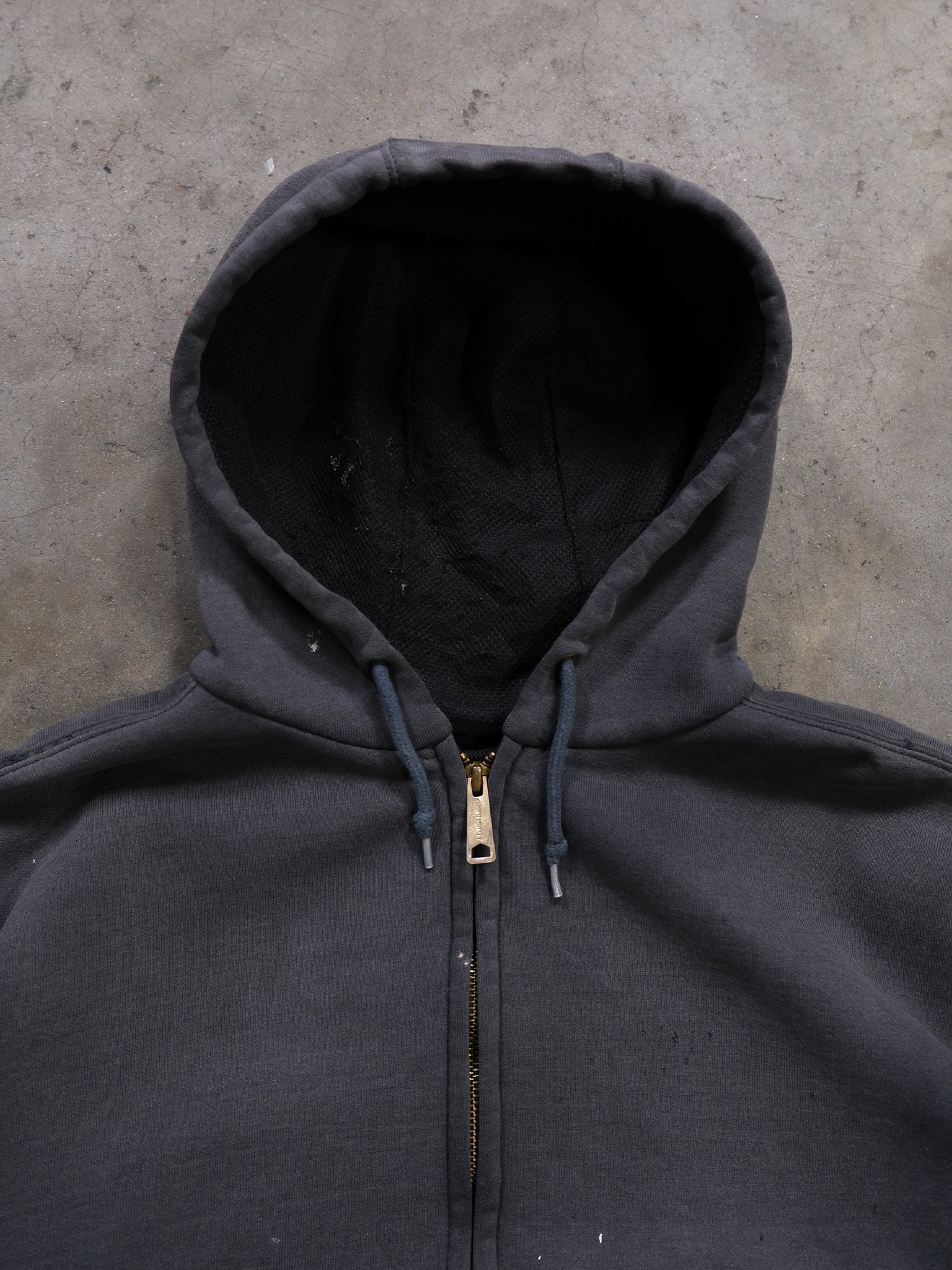 1990S FADED & DISTRESSED BLACK CARHARTT ZIPUP SWEATSHIRT