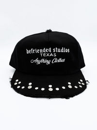 STUDDED & DISTRESSED CORE HAT